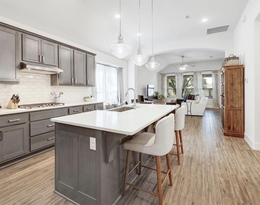 652 Pecan Bottom Trl - Photo Thumbnail 2