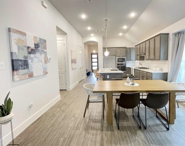 652 Pecan Bottom Trl - Photo Thumbnail 3