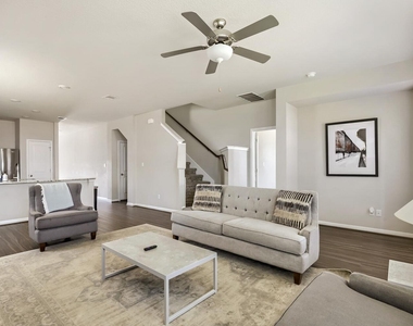 5547 Bellissima Way - Photo Thumbnail 1