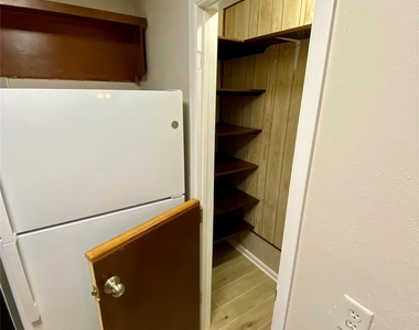 260 Bradford Dr - Photo Thumbnail 21