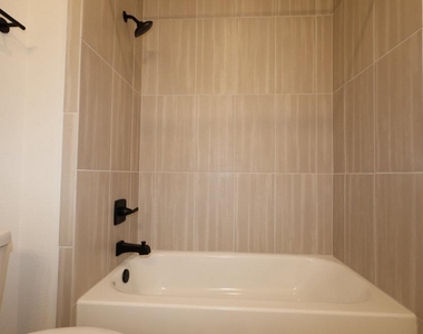 2728 Cressman Cv - Photo Thumbnail 14