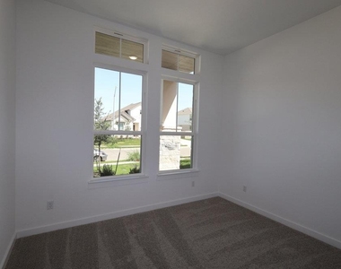 2728 Cressman Cv - Photo Thumbnail 15