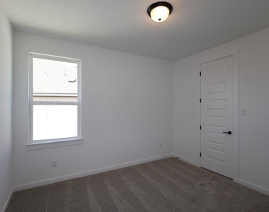2728 Cressman Cv - Photo Thumbnail 24