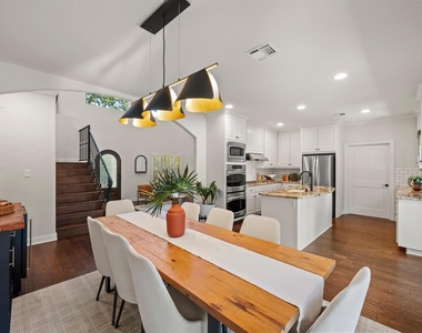 2307 Alta Vista Ave - Photo Thumbnail 7