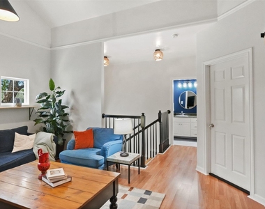 2931 E Martin Luther King Jr Blvd - Photo Thumbnail 18