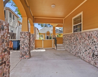 2931 E Martin Luther King Jr Blvd - Photo Thumbnail 33