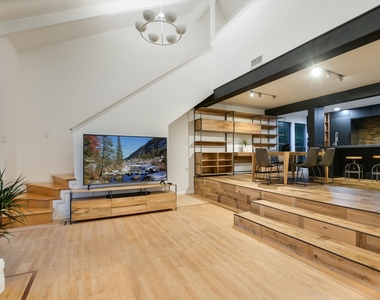 3909 Ranch Creek Dr - Photo Thumbnail 4