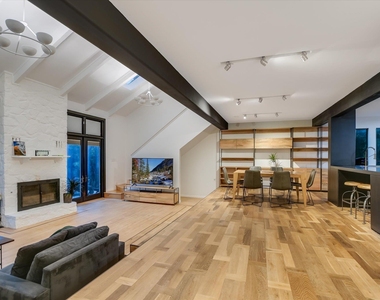 3909 Ranch Creek Dr - Photo Thumbnail 2