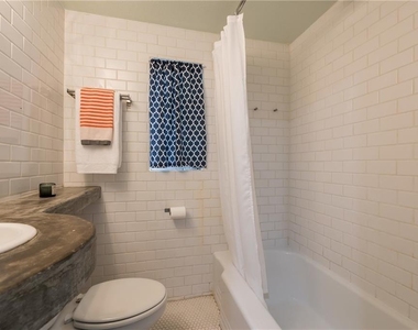 1212 Castle Hill St - Photo Thumbnail 26