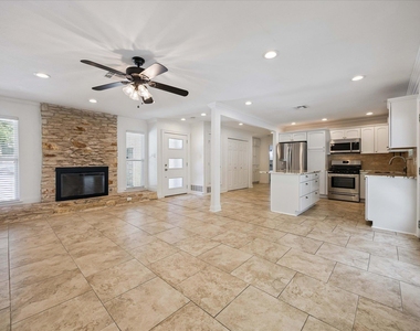 2005 Meadowridge Dr - Photo Thumbnail 4