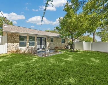 2005 Meadowridge Dr - Photo Thumbnail 19