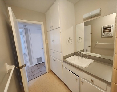 607 Nelray B Blvd - Photo Thumbnail 9