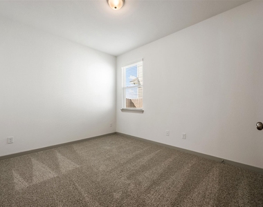 270 Boatright Blvd - Photo Thumbnail 31