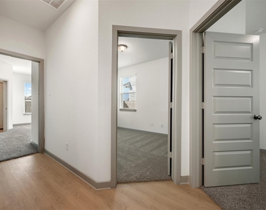 270 Boatright Blvd - Photo Thumbnail 22