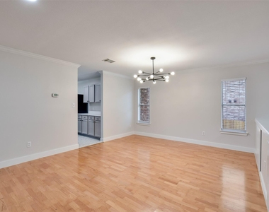 10903 Claywood Dr - Photo Thumbnail 8