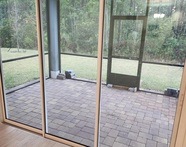 607 Lake Sinclair Street - Photo Thumbnail 17