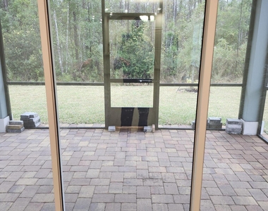 607 Lake Sinclair Street - Photo Thumbnail 18