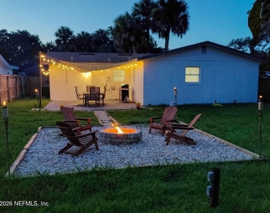 217 Carver Street W - Photo Thumbnail 10