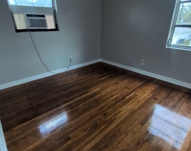 1145 W 25th Street - Photo Thumbnail 3