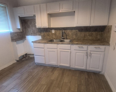 10321 Westmar Road - Photo Thumbnail 3