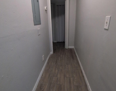 10321 Westmar Road - Photo Thumbnail 9