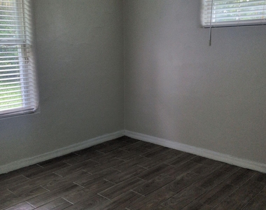 10321 Westmar Road - Photo Thumbnail 11
