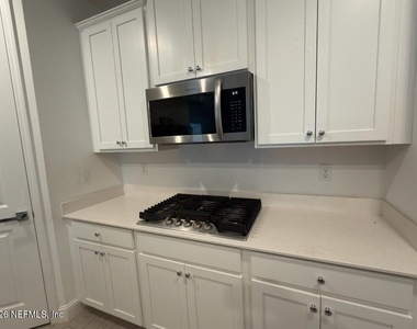 450 Kingbird Drive - Photo Thumbnail 2