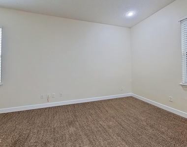 3308 Turkey Creek Drive - Photo Thumbnail 36
