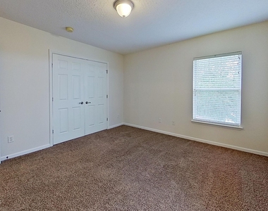 3308 Turkey Creek Drive - Photo Thumbnail 12