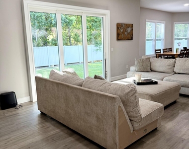 7160 Palm Reserve Lane - Photo Thumbnail 7