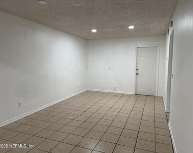 6511 San Juan Avenue - Photo Thumbnail 2