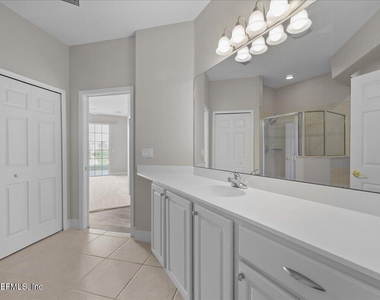 539 Hedgewood Drive - Photo Thumbnail 16