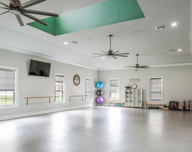 539 Hedgewood Drive - Photo Thumbnail 56