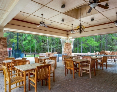 539 Hedgewood Drive - Photo Thumbnail 44