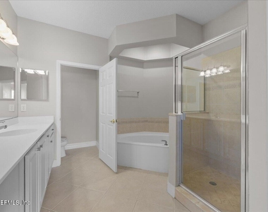 539 Hedgewood Drive - Photo Thumbnail 15