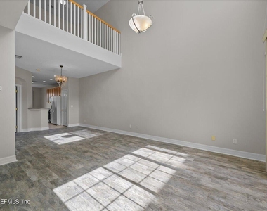539 Hedgewood Drive - Photo Thumbnail 4