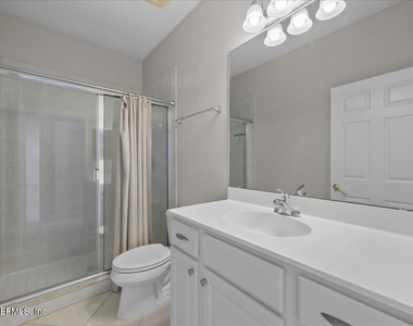 539 Hedgewood Drive - Photo Thumbnail 22