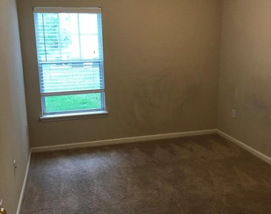 4935 Islamorada Lane - Photo Thumbnail 7