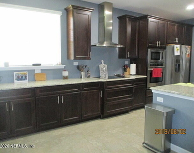 1022 Prairie Dunes Court - Photo Thumbnail 7