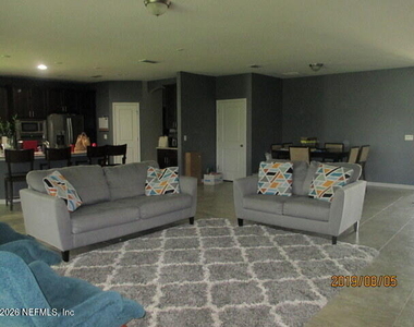 1022 Prairie Dunes Court - Photo Thumbnail 17