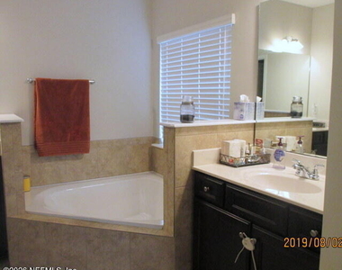 1022 Prairie Dunes Court - Photo Thumbnail 25