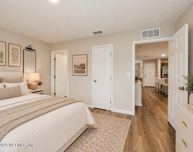 7624 Cocoa Avenue - Photo Thumbnail 12