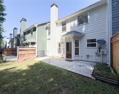 216 Parc View Lane - Photo Thumbnail 16
