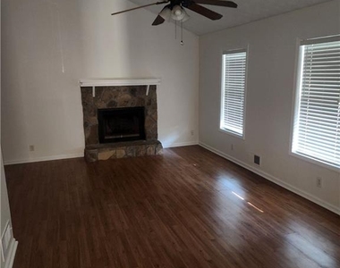 4680 Lost Mountain Drive - Photo Thumbnail 9