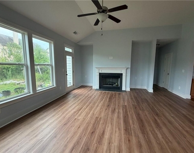 1026 Ensign Peak Court - Photo Thumbnail 11