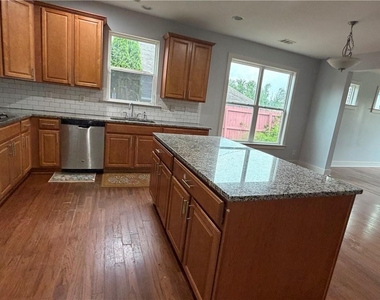 1026 Ensign Peak Court - Photo Thumbnail 14