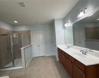 1026 Ensign Peak Court - Photo Thumbnail 4