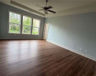 1026 Ensign Peak Court - Photo Thumbnail 2