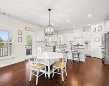 496 Spring View Drive - Photo Thumbnail 9