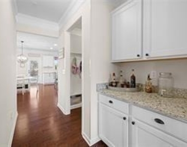 496 Spring View Drive - Photo Thumbnail 13
